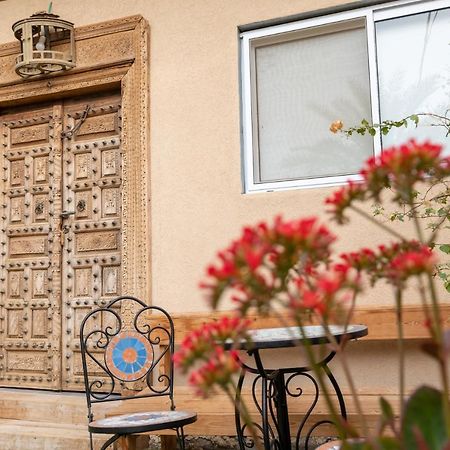 Desert Routes Inn Shvilim Ba Midbar Hazeva Екстериор снимка