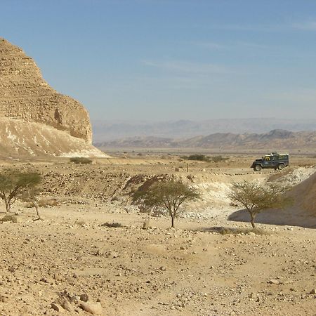 Desert Routes Inn Shvilim Ba Midbar Hazeva Екстериор снимка