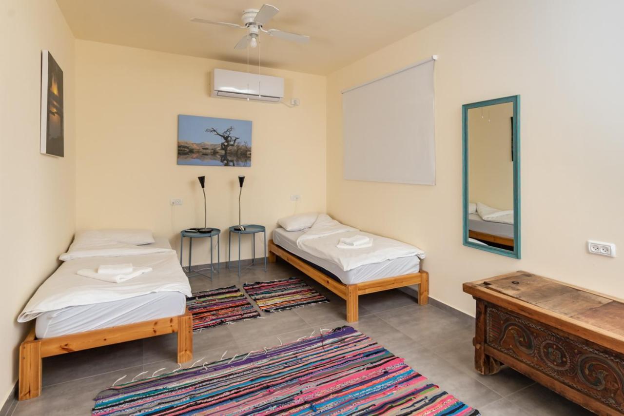 Desert Routes Inn Shvilim Ba Midbar Hazeva Екстериор снимка