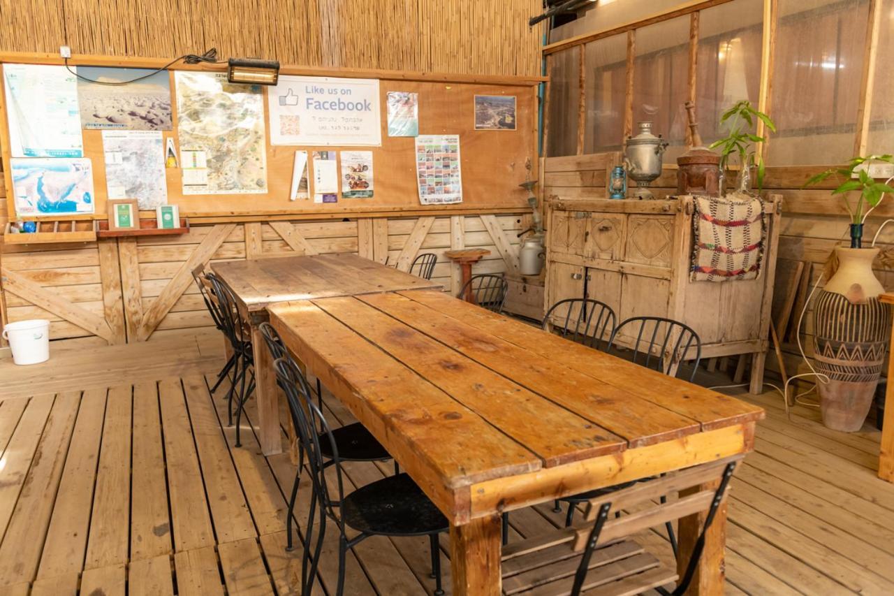 Desert Routes Inn Shvilim Ba Midbar Hazeva Екстериор снимка