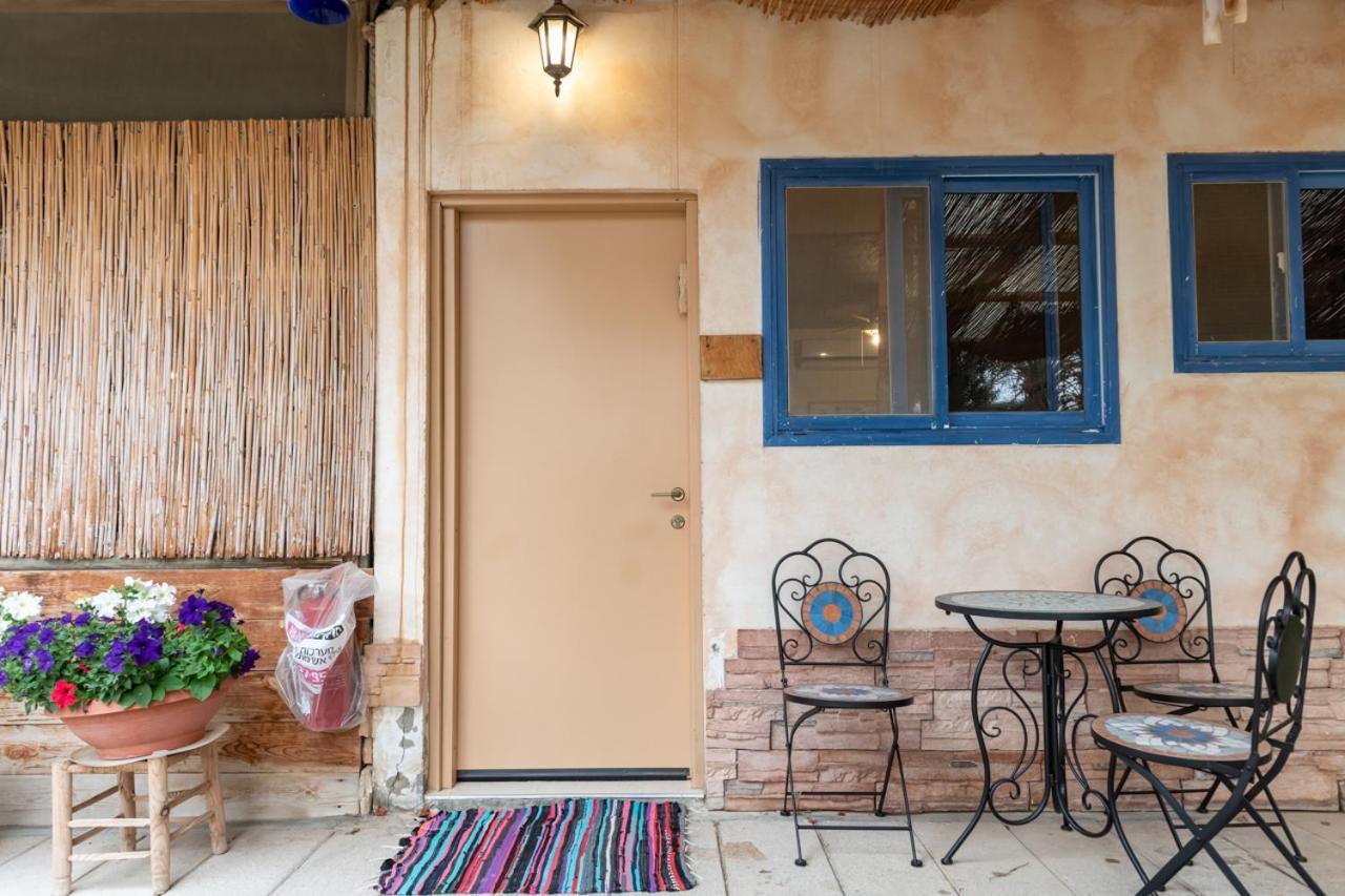 Desert Routes Inn Shvilim Ba Midbar Hazeva Екстериор снимка