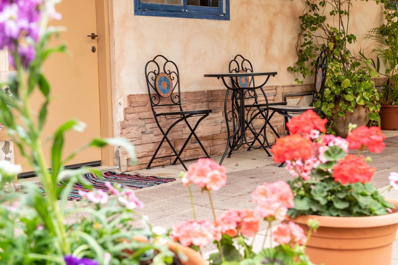 Desert Routes Inn Shvilim Ba Midbar Hazeva Екстериор снимка